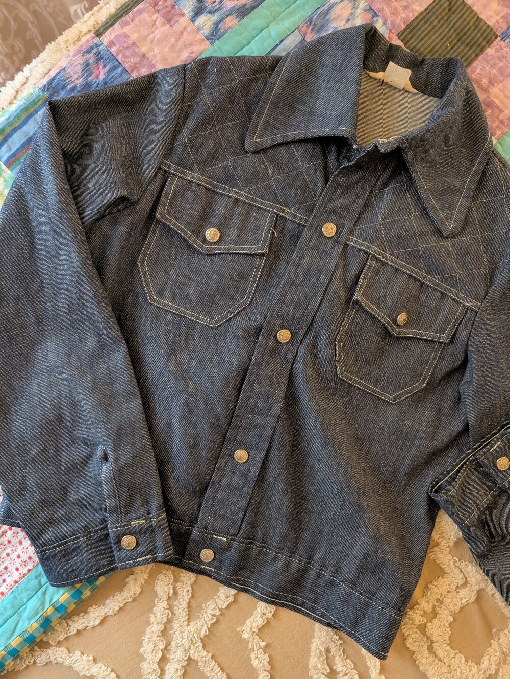 Vintage denim jacket, Montgomery Wards, Size Large, cool, retro, hipster